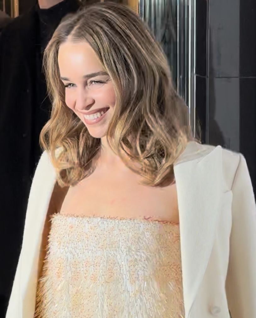 Emilia Clarke facial structure analysis